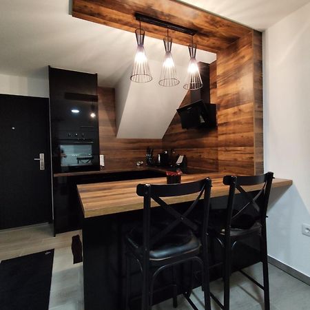 Oniks Apartment Lipik Bagian luar foto