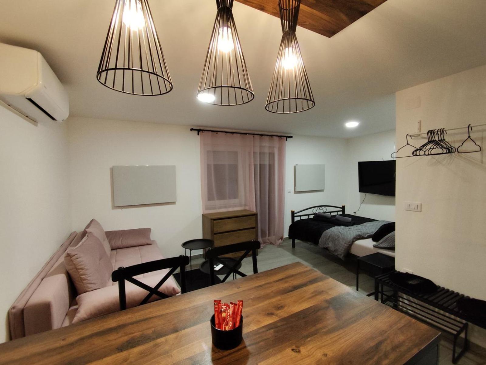 Oniks Apartment Lipik Bagian luar foto